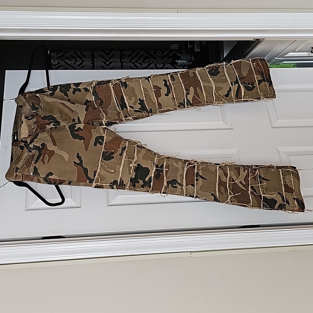 Fashionova Camo Pants
